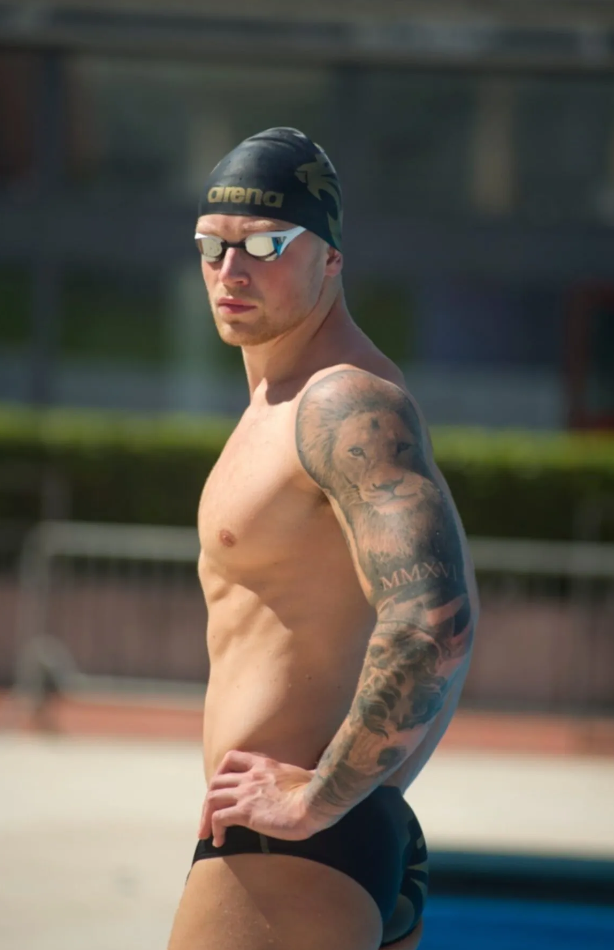 ARENA YARIŞ YARIŞ  GÖZLÜĞÜ COBRA ULTRA SWİPE / GOLD 10 KAT DAHA FAZLA BUĞULANMAMA ÖMRÜ 002507530 YZM