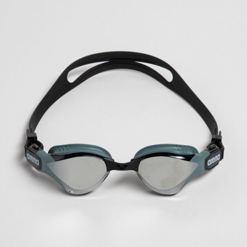 Arena Yarış Yüzücü Gözlüğü Cobra Tri Swipe Mr 10KAT DAHA FAZLA BUĞULANMAMA ÖMRÜ 002508560