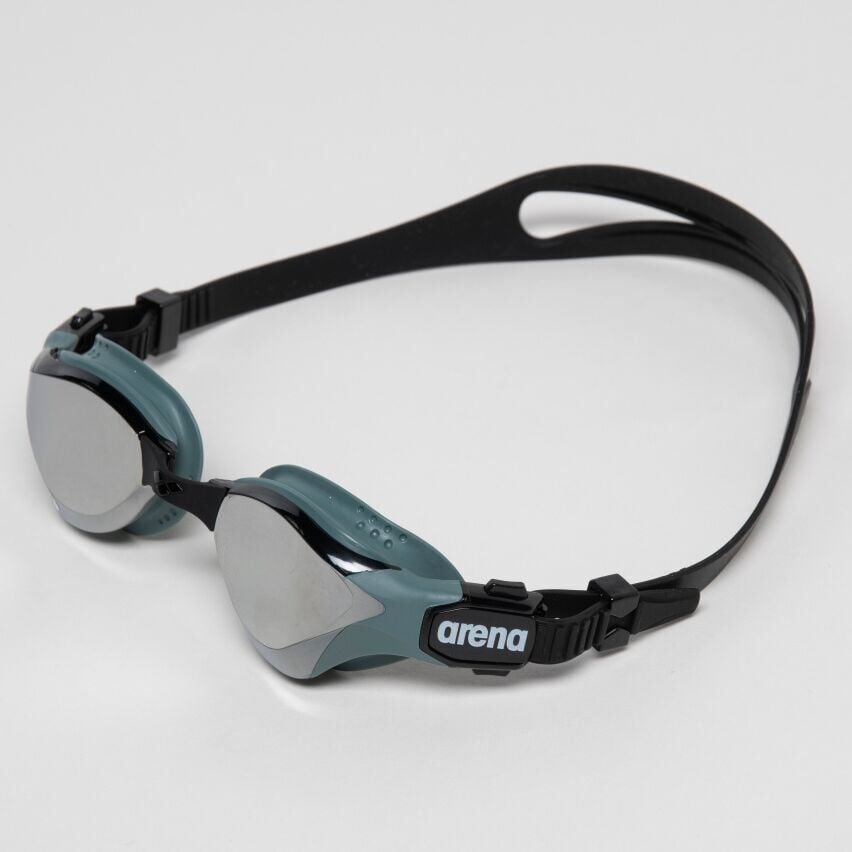 Arena Yarış Yüzücü Gözlüğü Cobra Tri Swipe Mr 10KAT DAHA FAZLA BUĞULANMAMA ÖMRÜ 002508560
